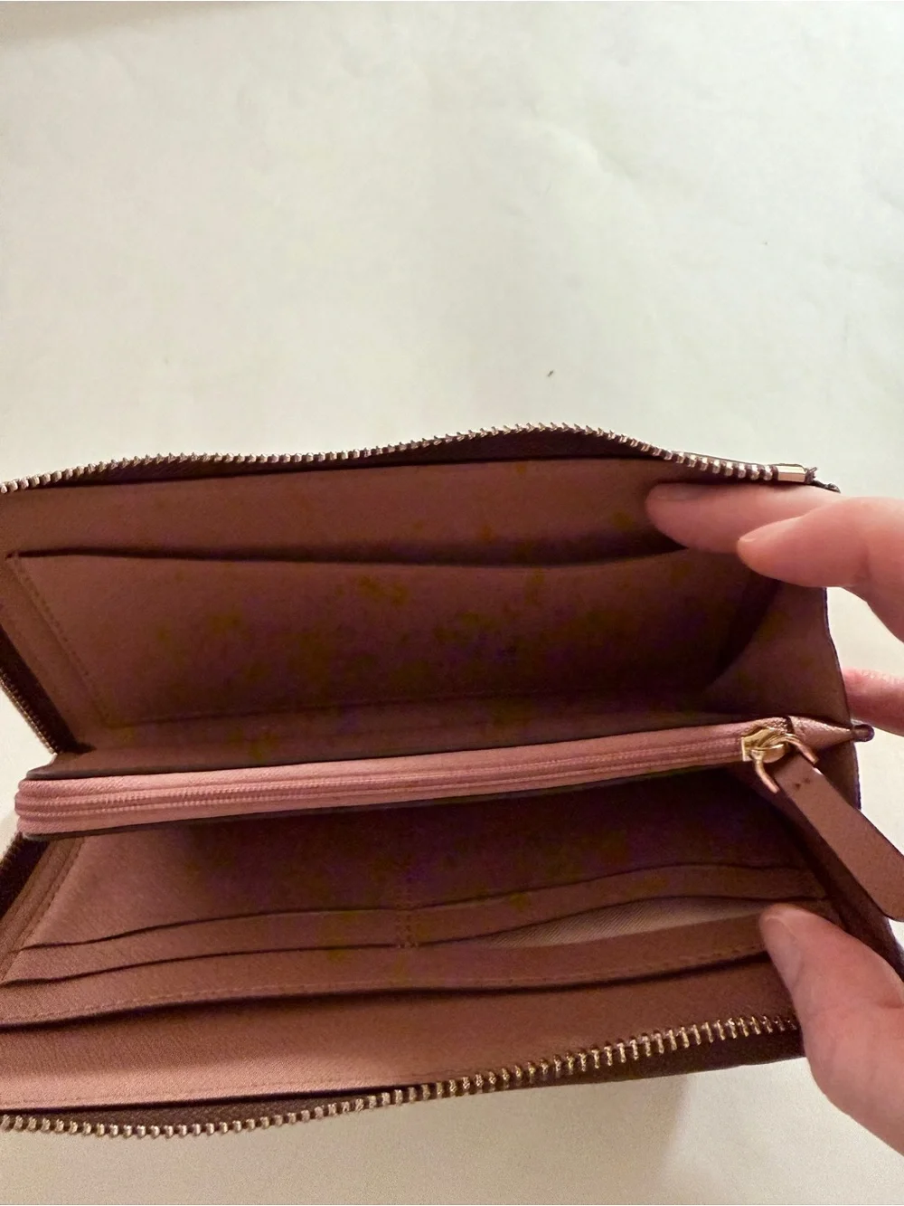Kate Spade Eva L-Zip Continental Wallet